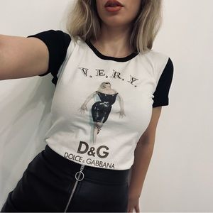 Authentic Vintage D&G Dolce & Gabbana Graphic Very T-shirt Size XS